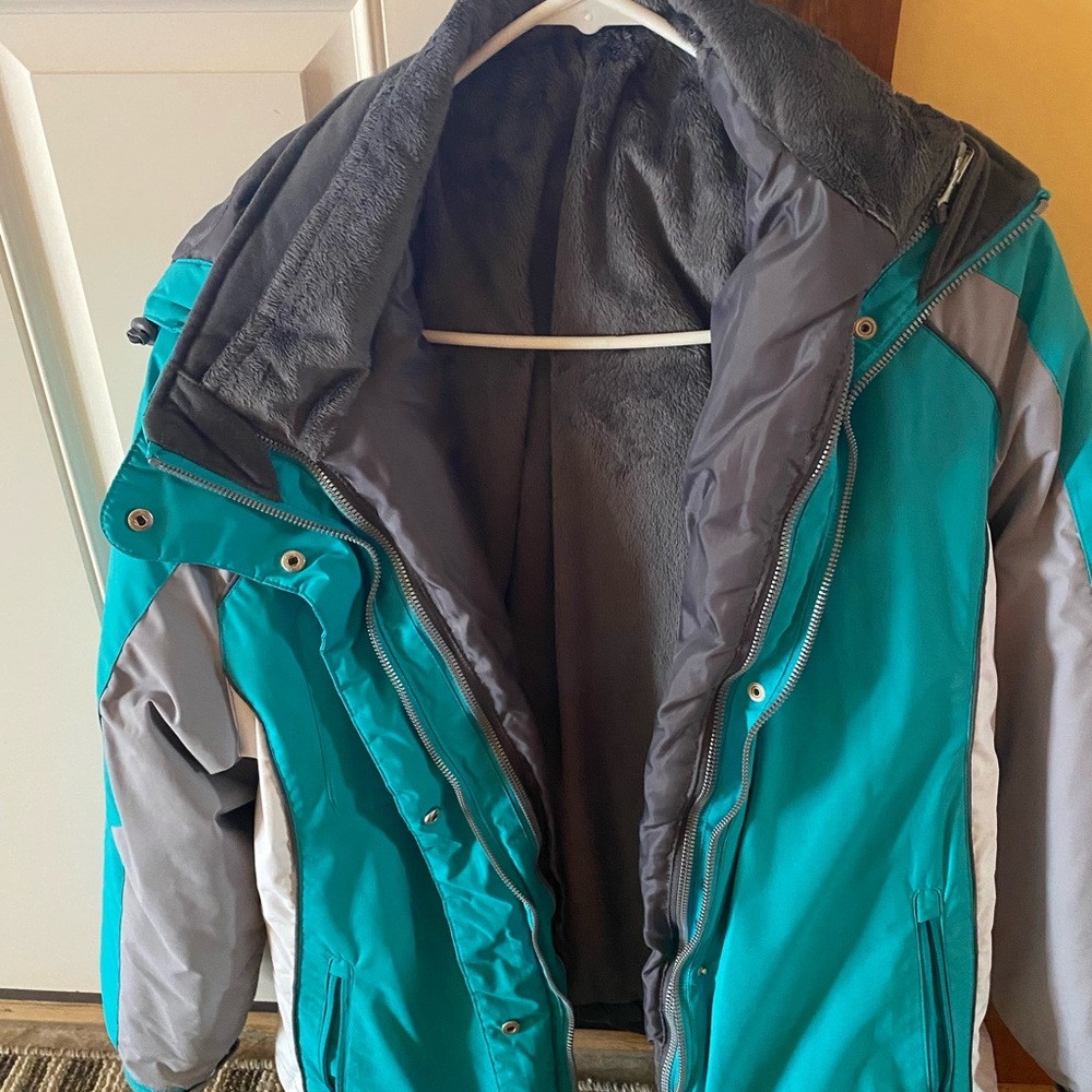 Winter coat. Below zero Rothschild size medium adult